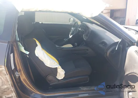 2021 Dodge Challenger R/T z USA, uszkodzony, nr VIN 2C3CDZBT4MH546643